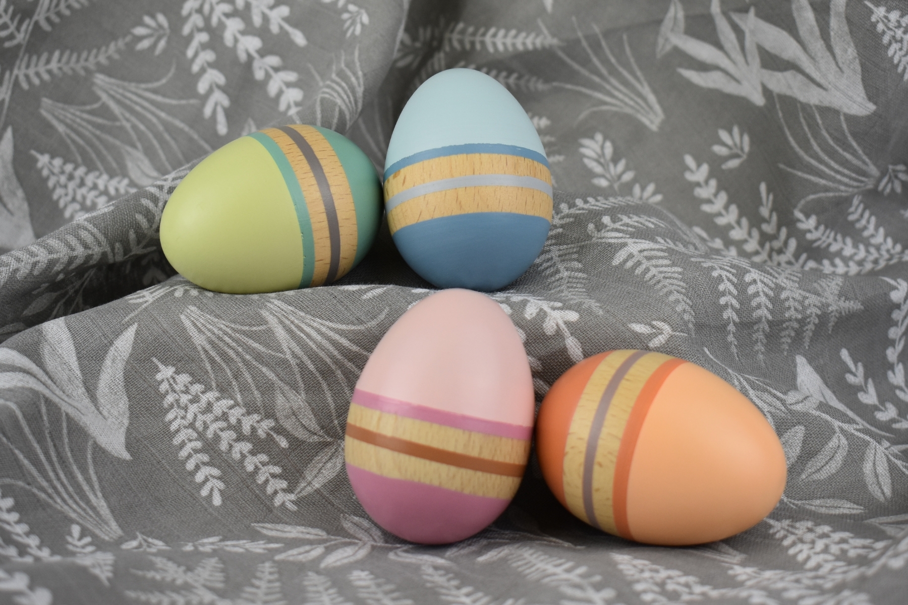 WOODEN EGG SHAKER 4 ASSORTED COLOUR egg shaped wooden maraca, musical