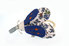 SNUGGLE PAL BANJO BEETLE WITH SILICONE TEETHING RING