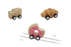 WOODEN PULL BACK PASTRIES SET OF 3