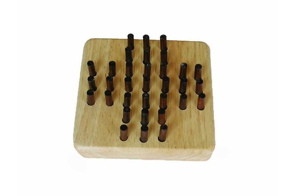 SOLITAIRE 10X10CM WOODEN BRAINTEASER PUZZLE