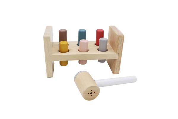 CALM & BREEZY HAMMER BENCH WITH SQUEAKY SOUND