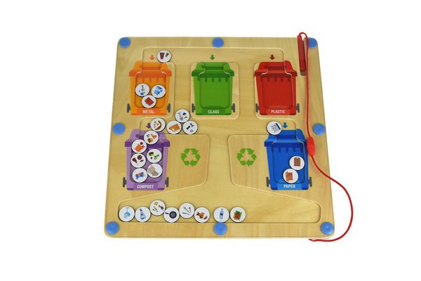 RECYCLING MAGNETIC MAZE SORTING GAME
