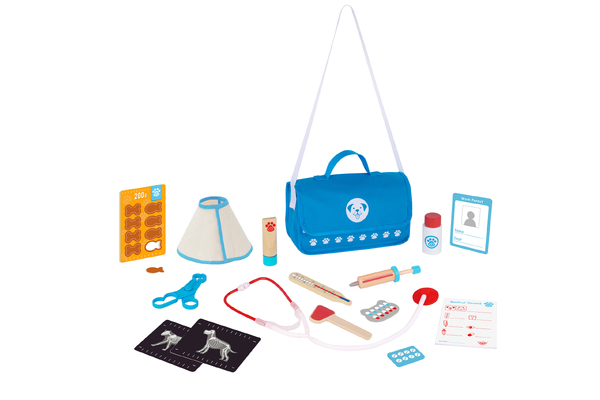 LITTLE PET VET PLAY SET IN CARRY BAG